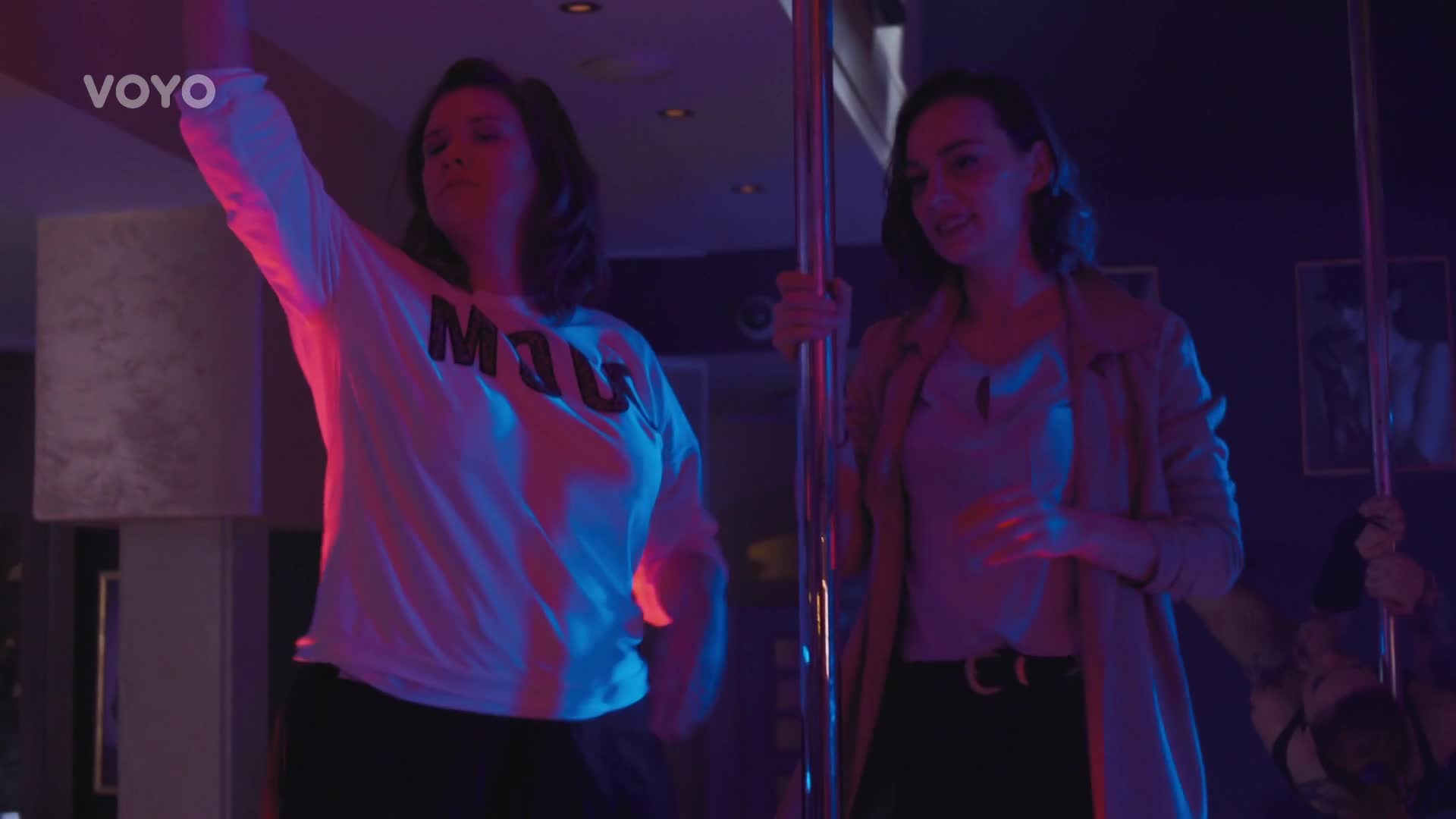 Karolína s Bárou to rozjedou u tyče! Čím své vystoupení završí?