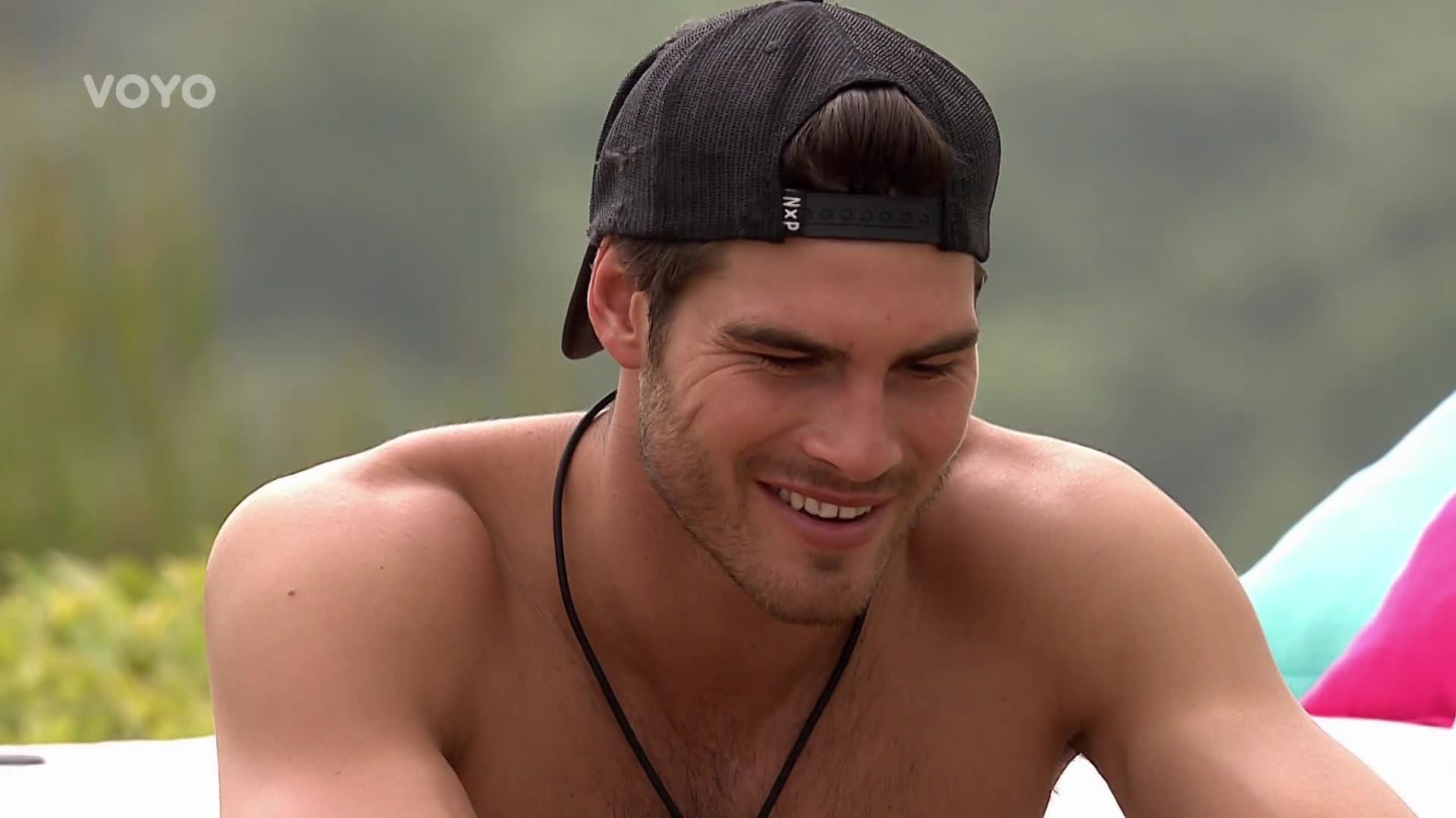 Nejtrapnější rozhovor v dějinách Love Islandu? Tohle se Justinovi moc nepovedlo