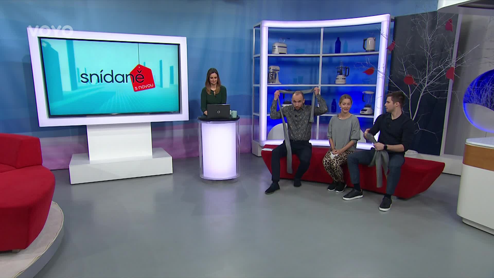 Cvičení se Snídaní: Jak prostřednictvím gumy posílit horní polovinu těla?