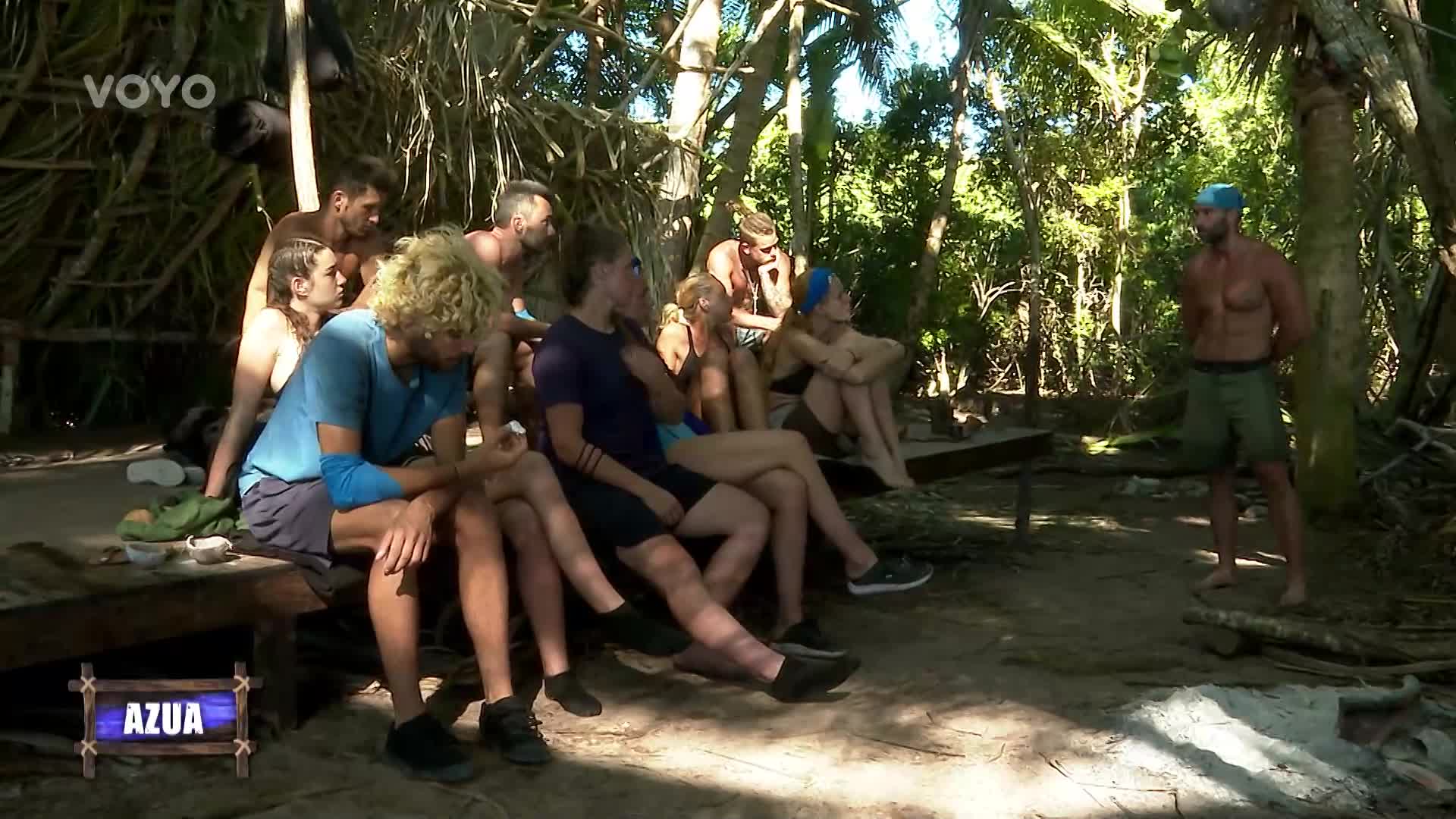Adam testuje aliance. Přemluví Veve, aby se přidala na jeho stranu?
