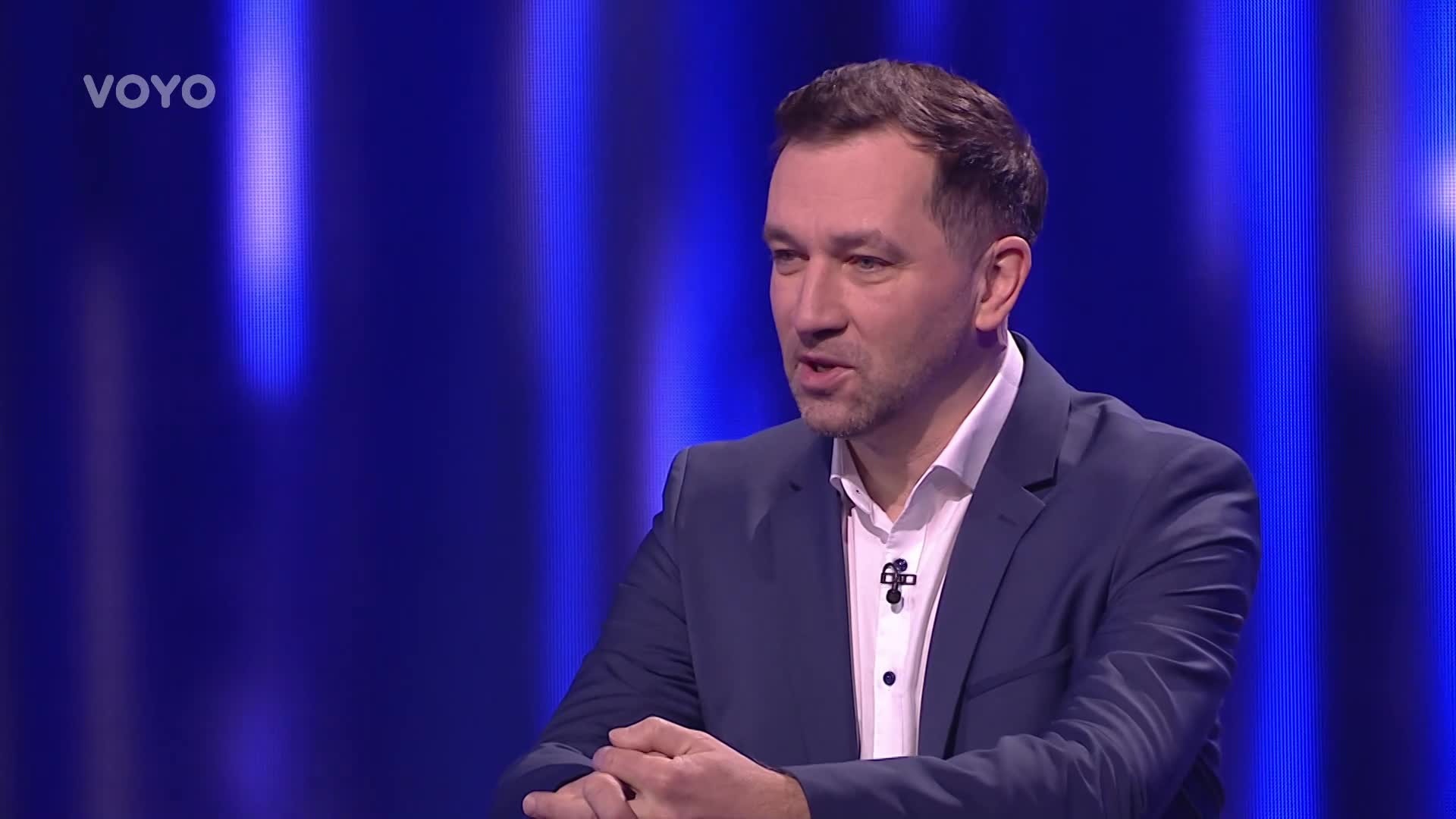 Ondřej Sokol opět brečel smíchy: Soutěžící Na lovu snědl peníze!