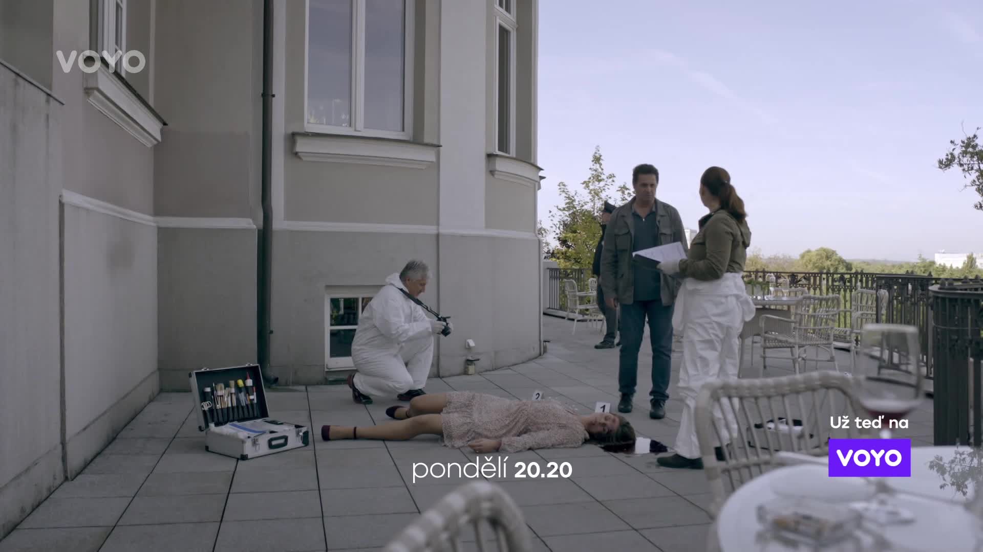 Dcera podnikatele spadla z balkónu! Co přijde vyšetřovatelům zvláštní?
