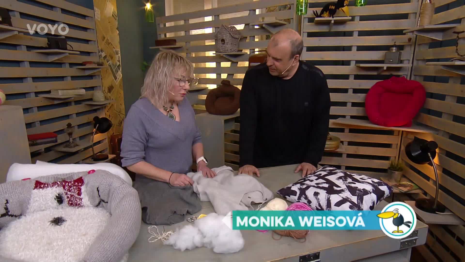 Jak zrecyklovat staré oblečení? Vyrobte z něj pelíšek pro domácí mazlíčky!