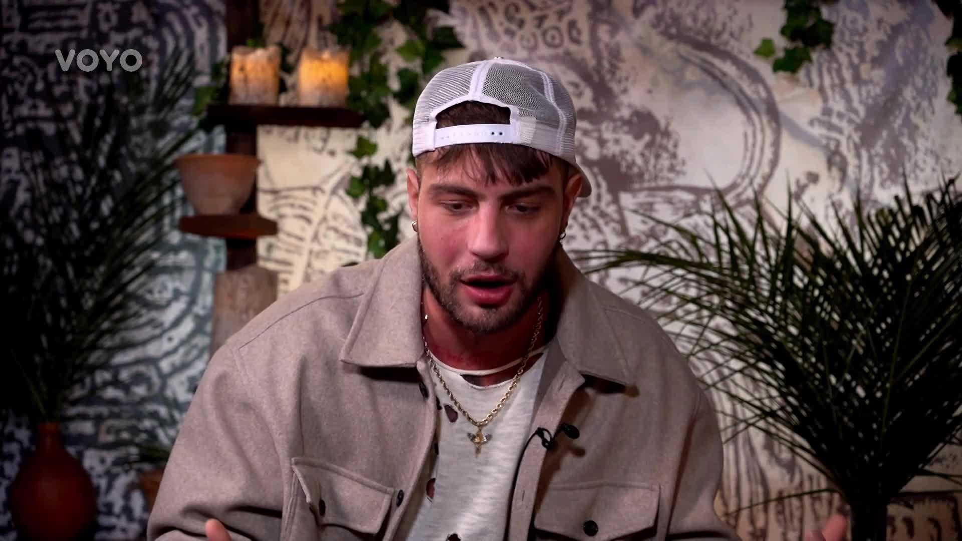 Čeho je moc, toho je příliš: Zprotivil si Tomáš kmen nevhodnými komentáři?