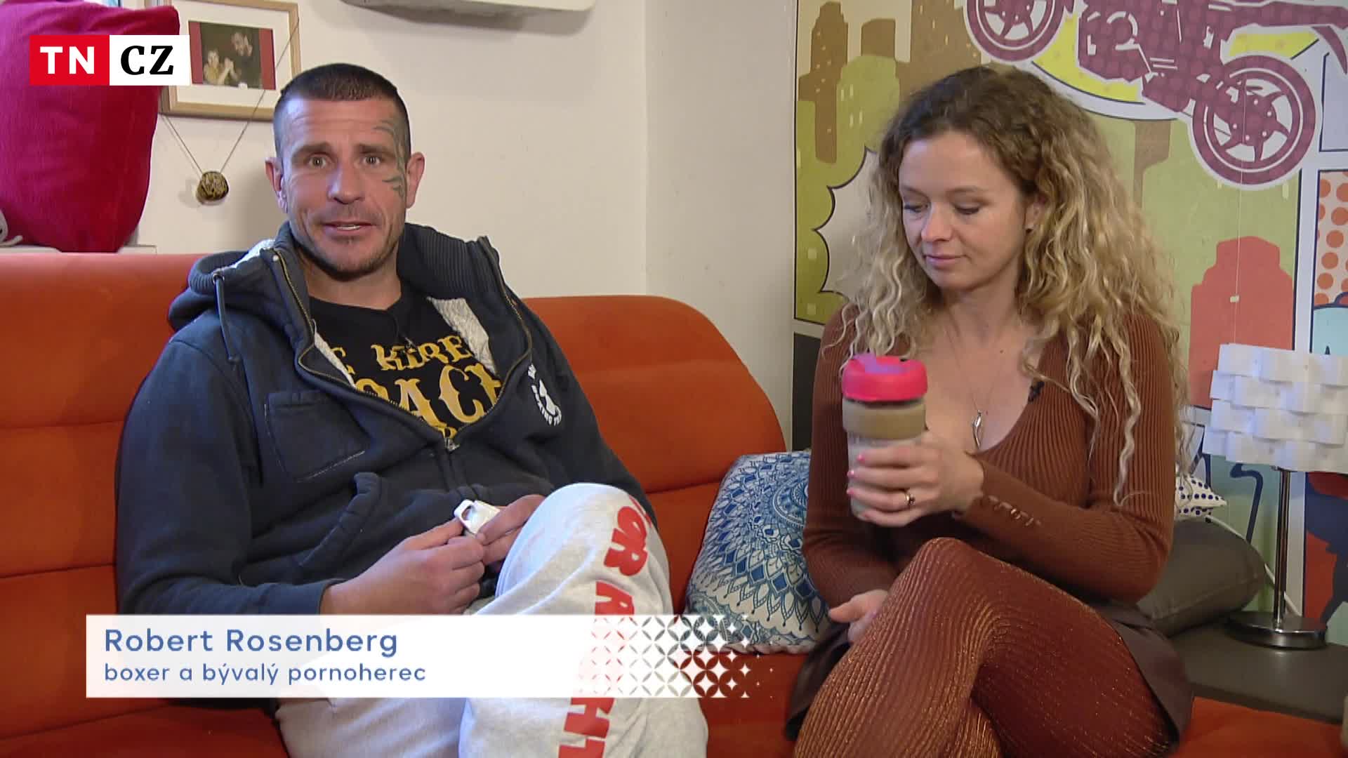 Rosenberg vzpomíná na temnou minulost. Chce ji odčinit trénováním dětí s autismem