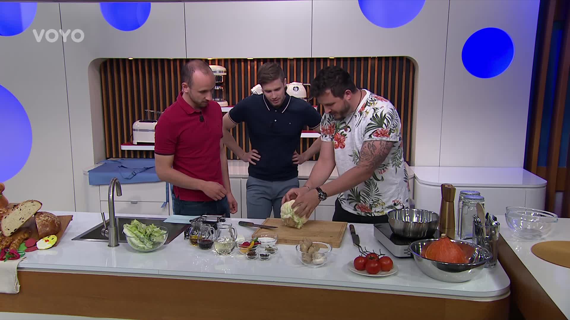 Vaříme s Romanem: Jak na tabouleh s nakládaným květákem a sýrem feta?