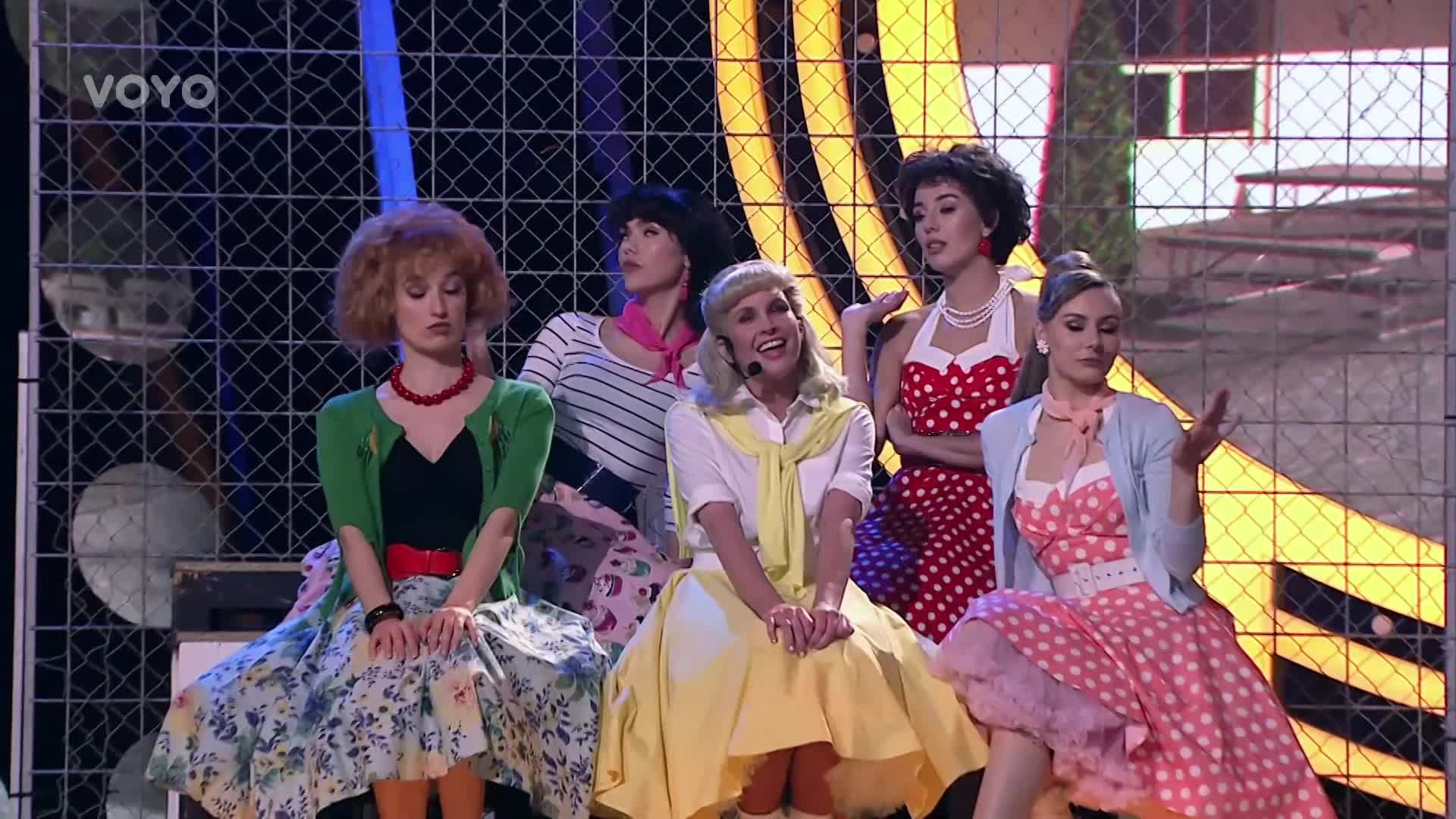Saša Rašilov a Denisa Nesvačilová jako John Travolta a Olivia Newton-John: Summer Nights