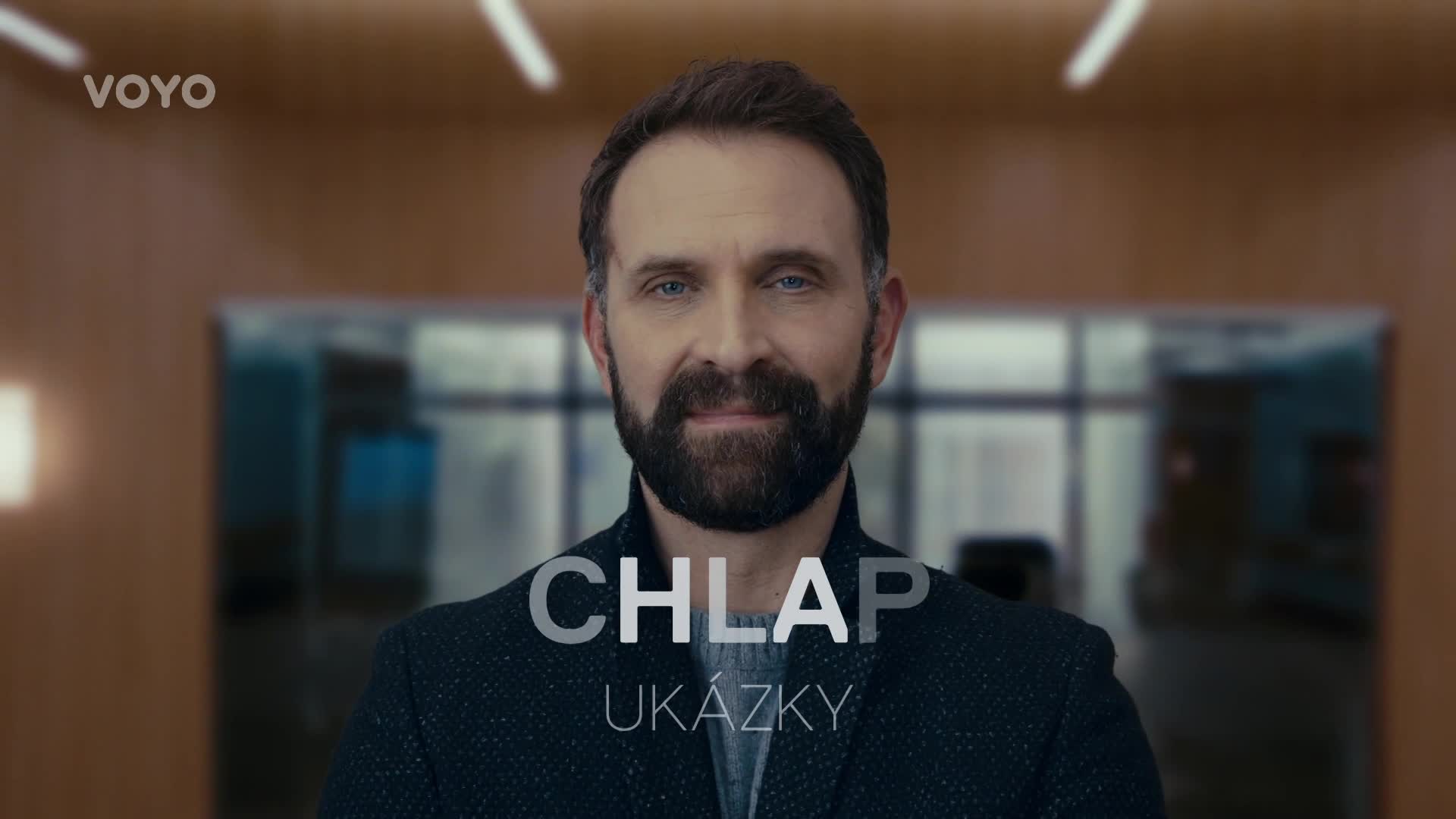 Tajemství odhaleno! Co kolegové zjistí o Adamovi?