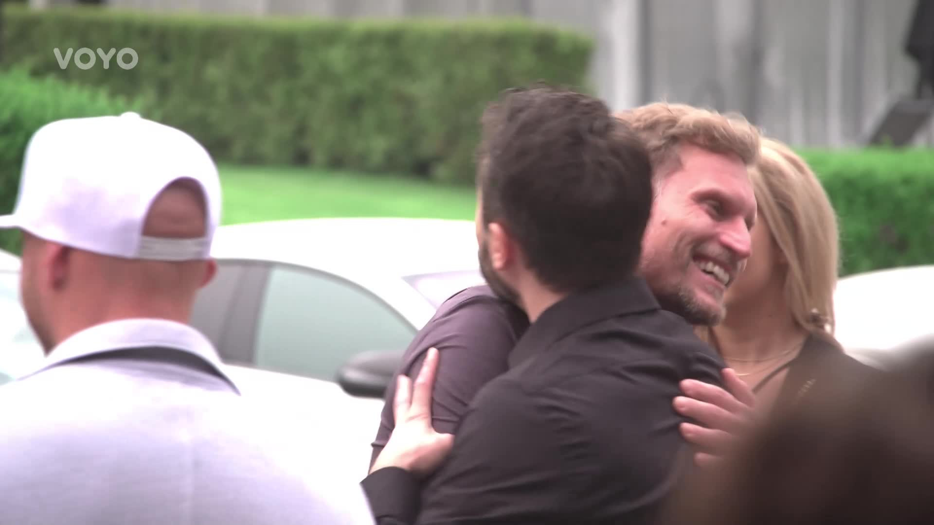První dojmy! Podívejte se na dojemné setkání všech účastníků Survivor