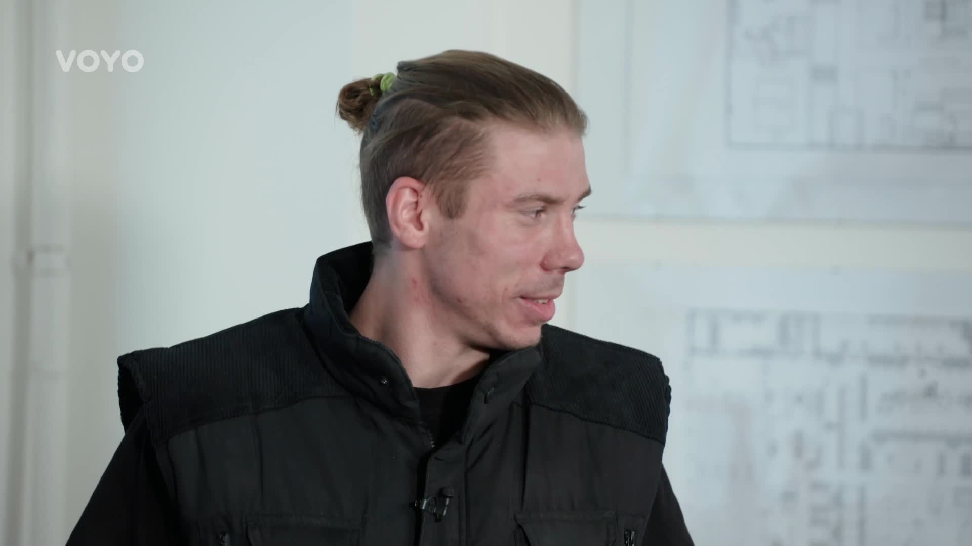 Utajený šéf rozdával odměny. Co rozhodilo oceněného zaměstnance?