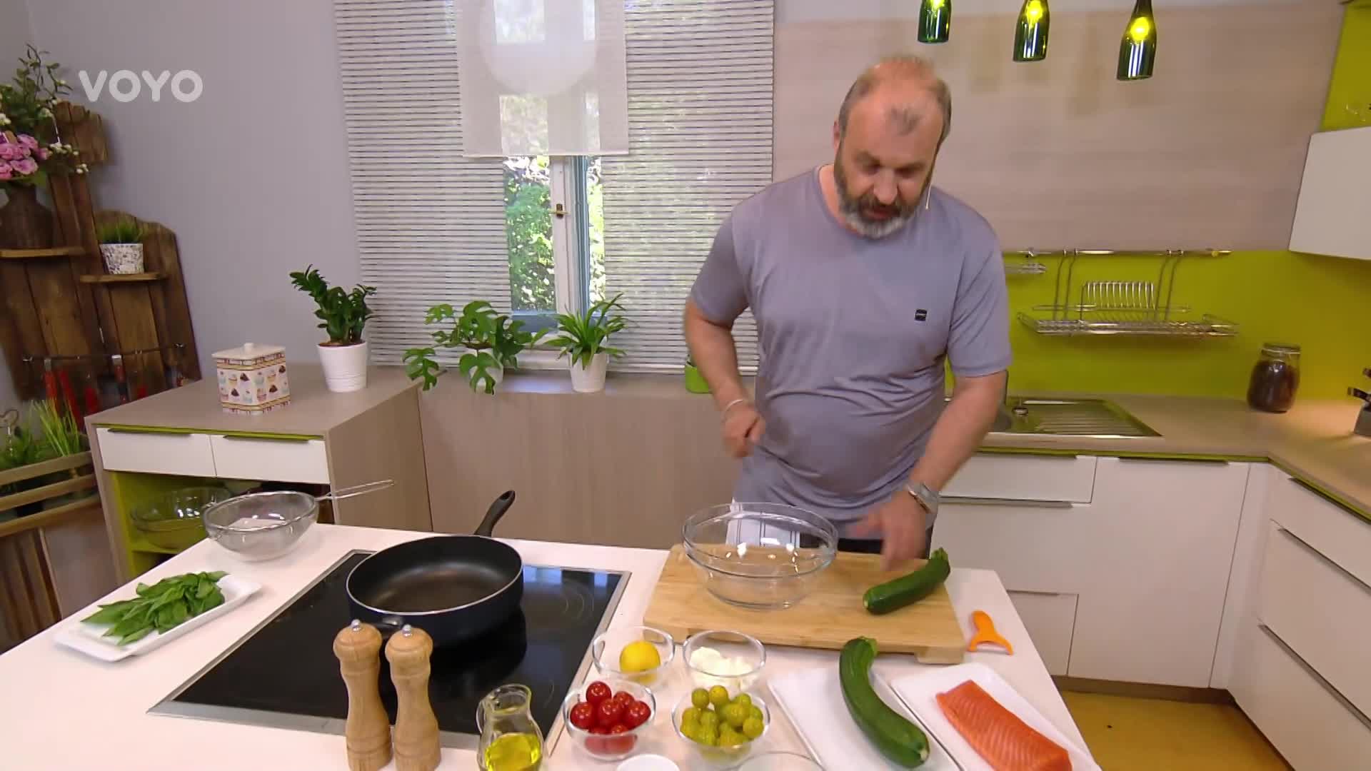 Rady ptáka Loskutáka - Cuketové špagety s lososem a rajčaty