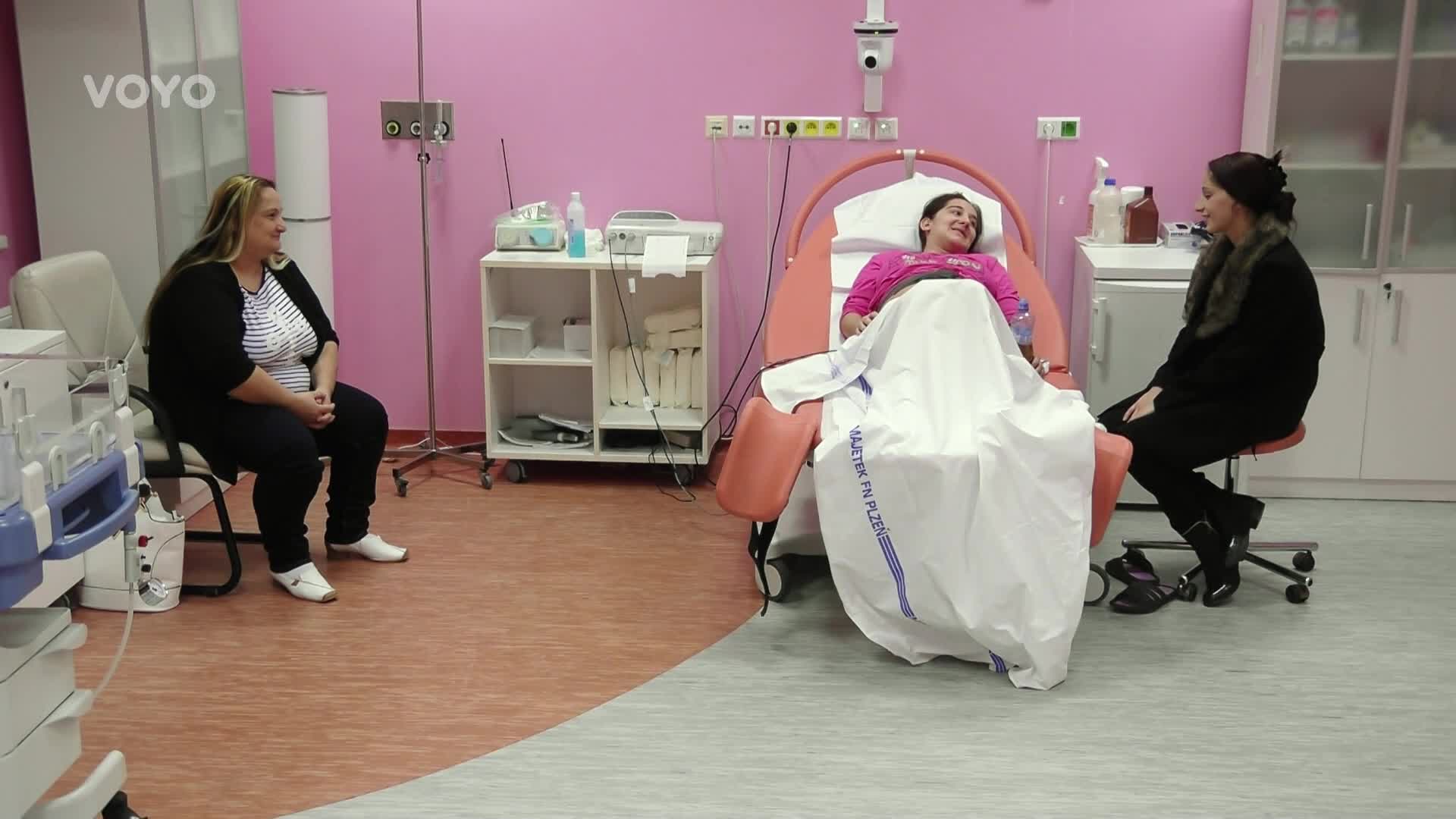Proč se sestra nastávající maminky bude muset starat o miminko celý život?