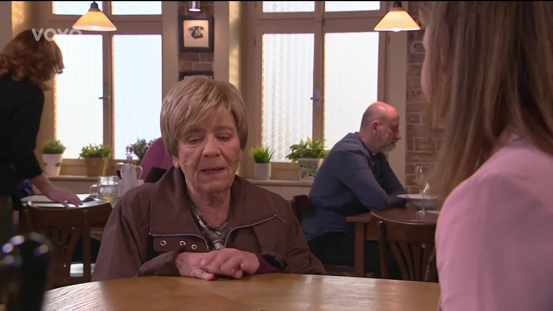 Vilma vystrkuje drápky! Co chce Lumírovi překazit?