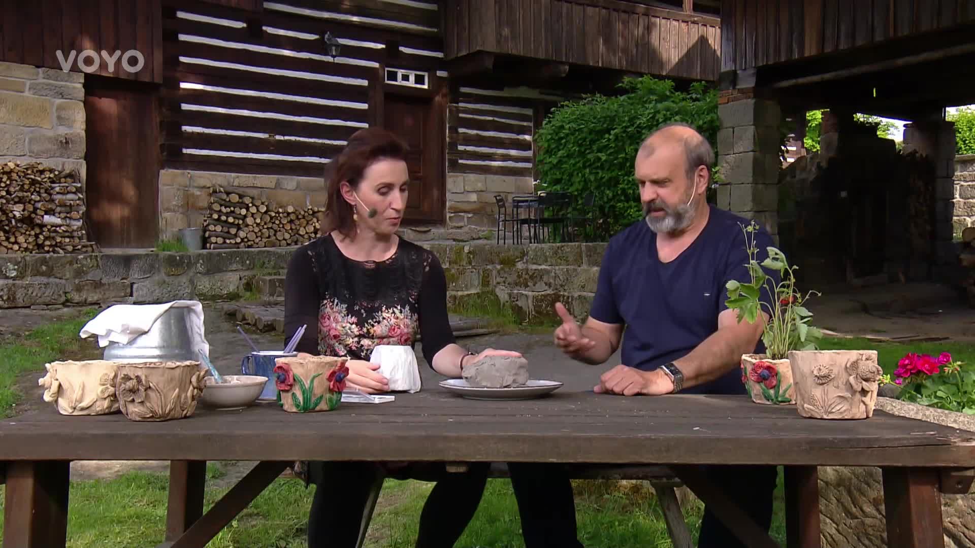 Vyrobte si originální květináče! Jak správně pracovat s keramickou hlínou?