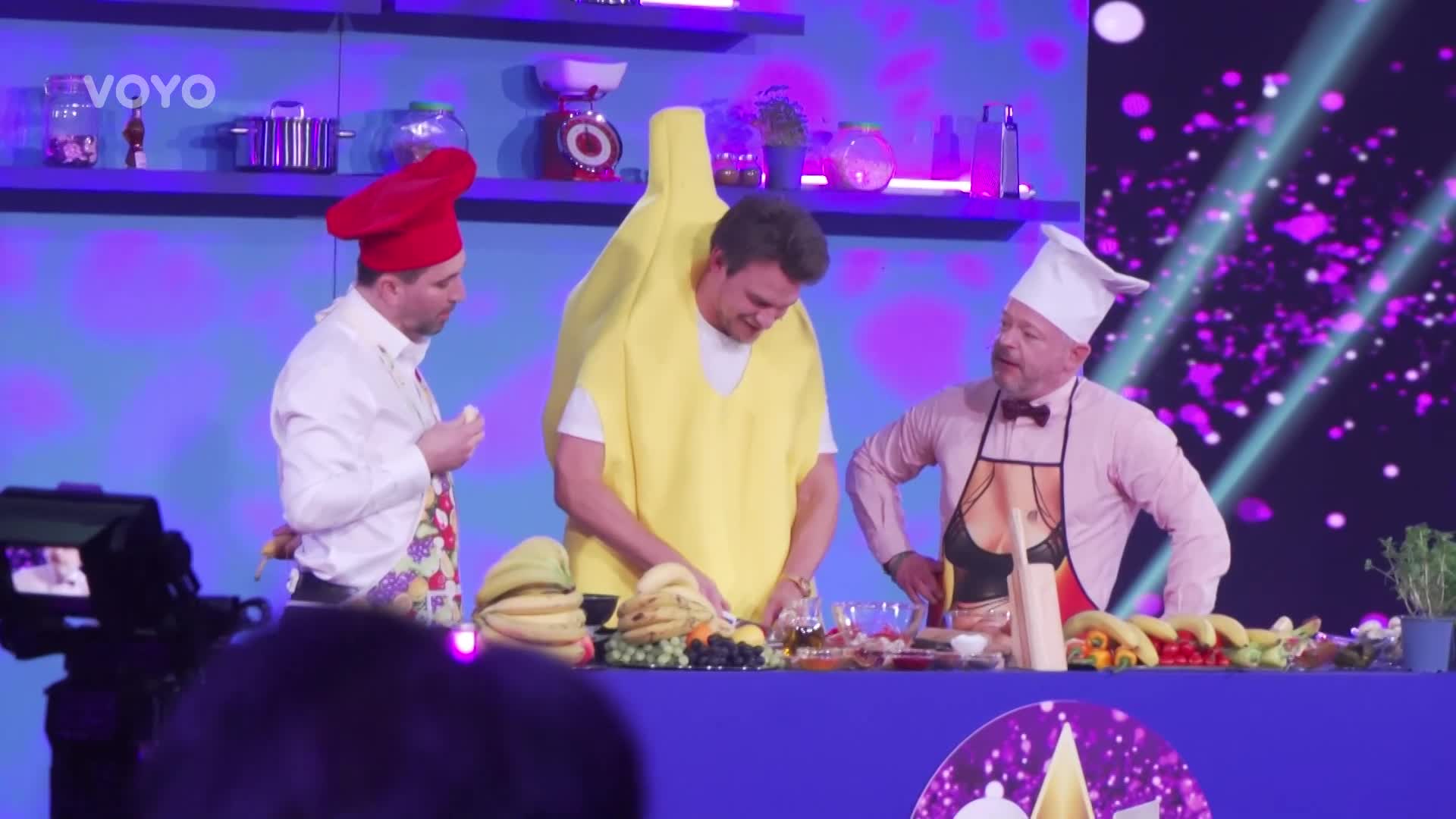 První hvězdný host show 2 na 1: Takhle rozhozeného jste Vojtu Dyka ještě neviděli