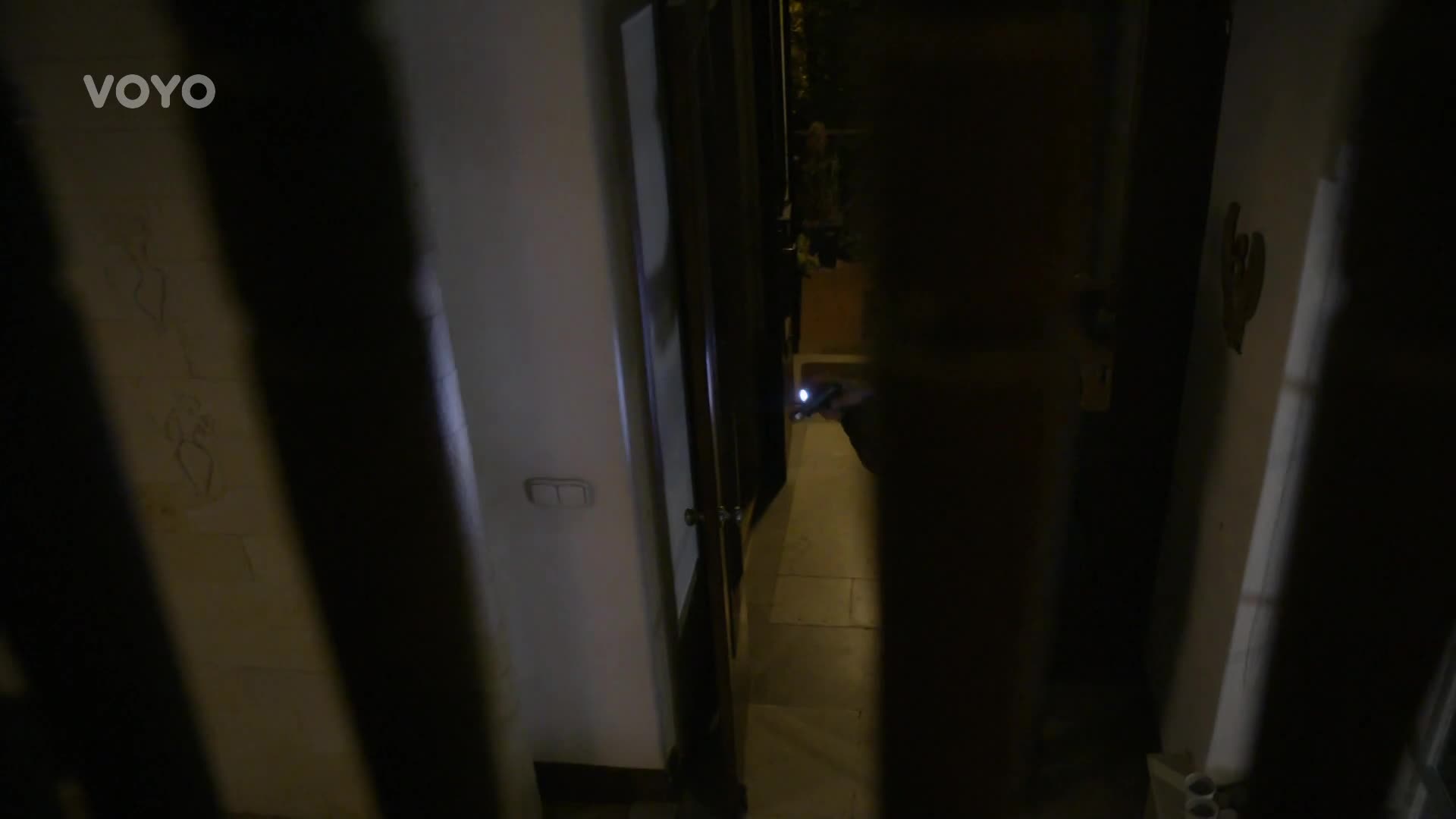 Zpěvák zastřelil vlastní manželku! Prý si ji spletl s lupičem
