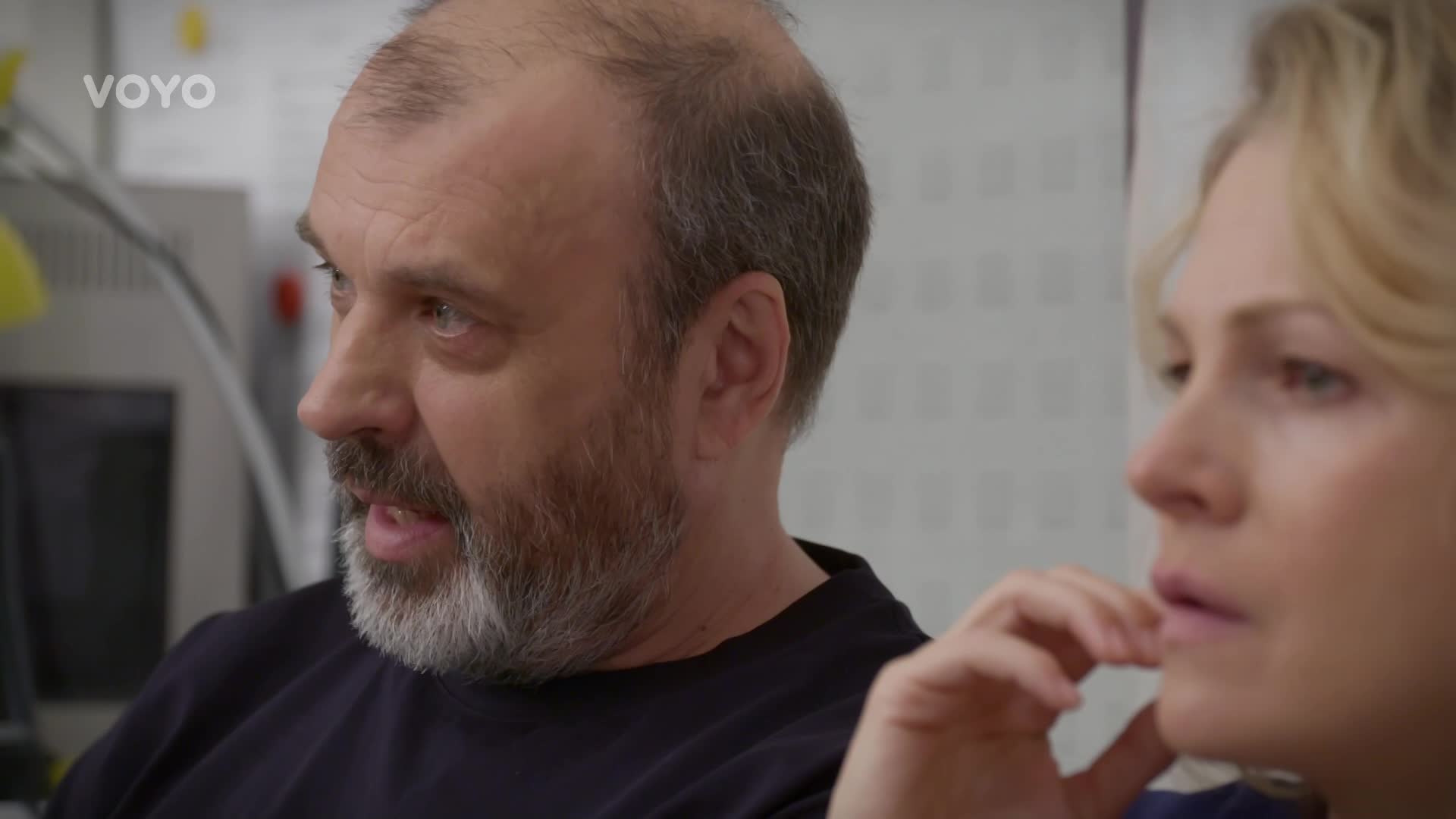 Alena na pokraji sil: Čestmír ji překvapí v práci!