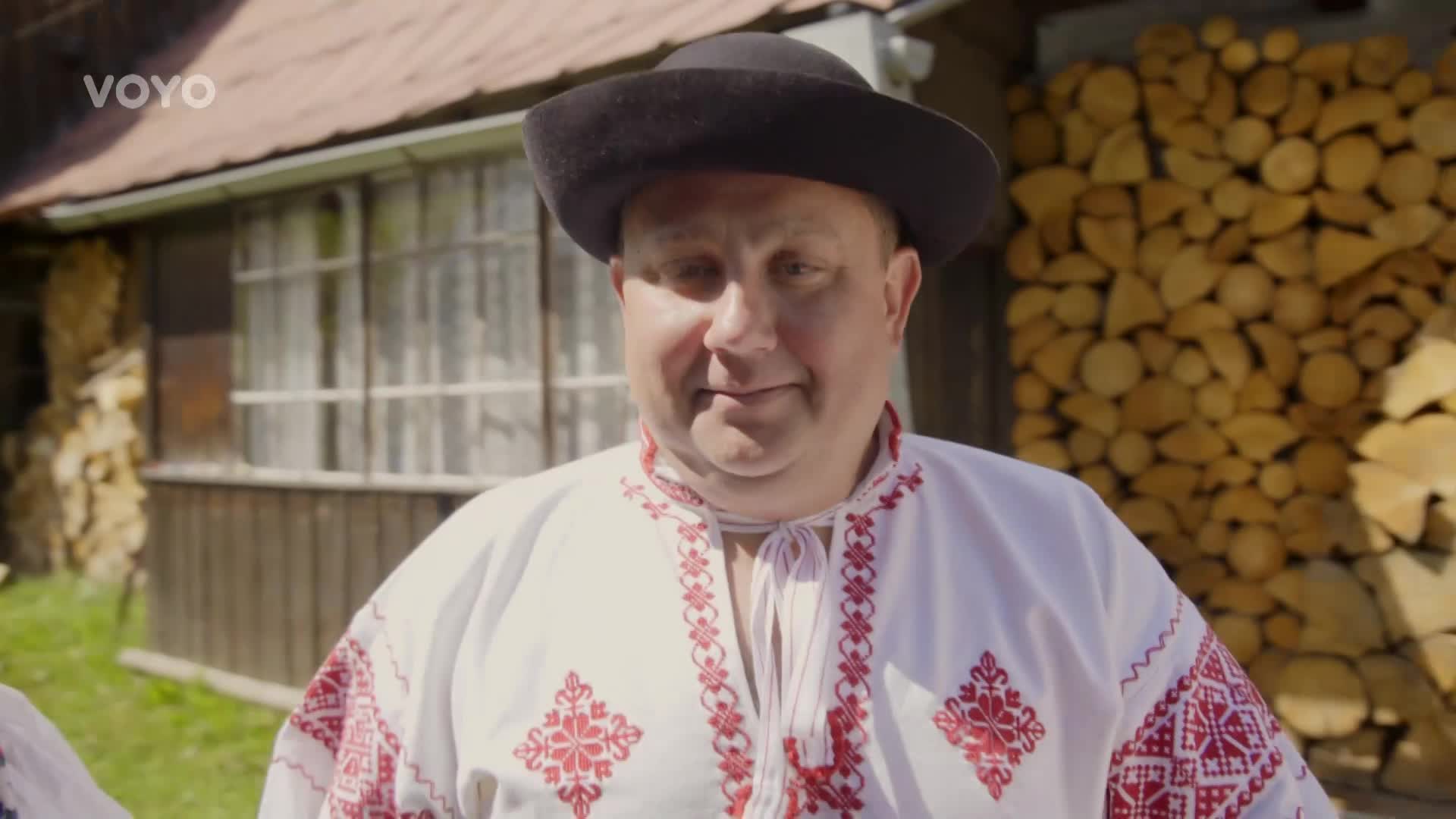 Přemek a Honza vyskočili z okna! Před čím utíkali?