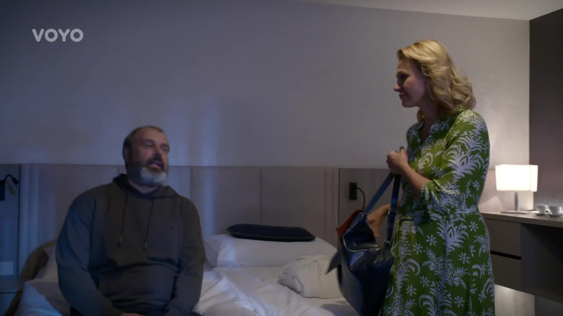 Čestmír je konečně s Alenou. Takhle tráví na hotelu první chvíle po návratu