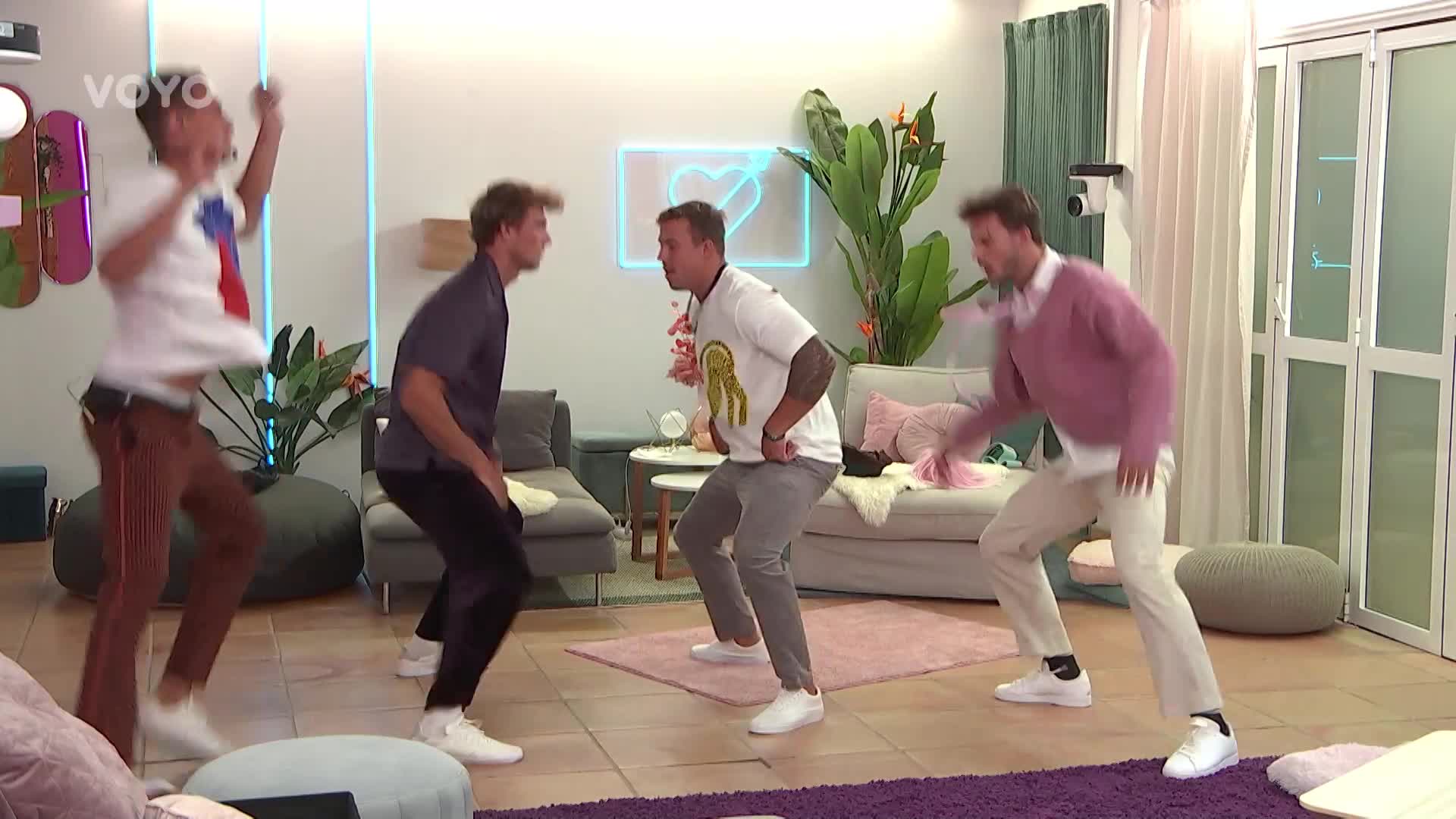 Klukům to jde i s pánví: Podívejte se na jejich choreografii