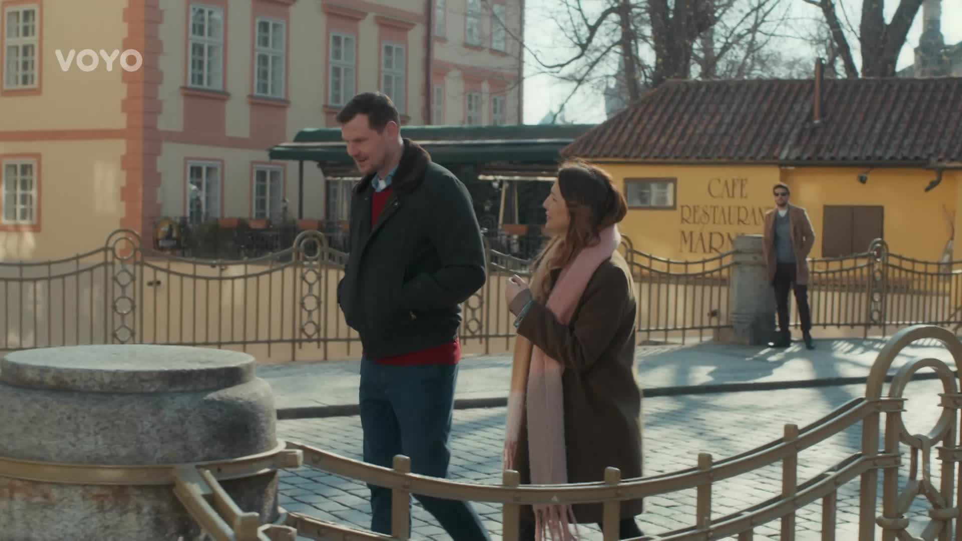 Eva vyrazí na rande s neznámým mužem. Proč ji bude Martin sledovat?
