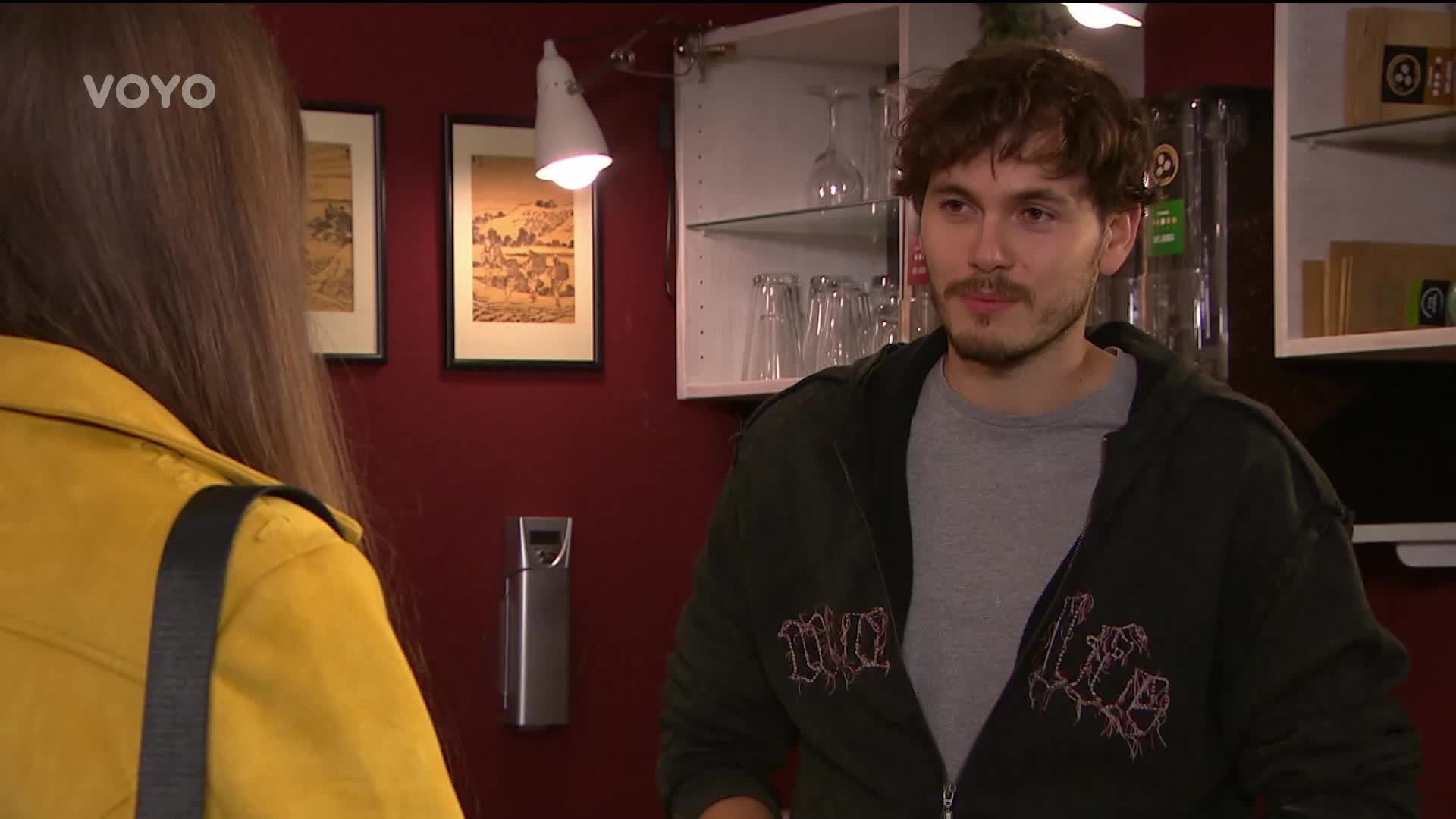 Denis požádá Kristýnu o schůzku: S čím se jí svěří?