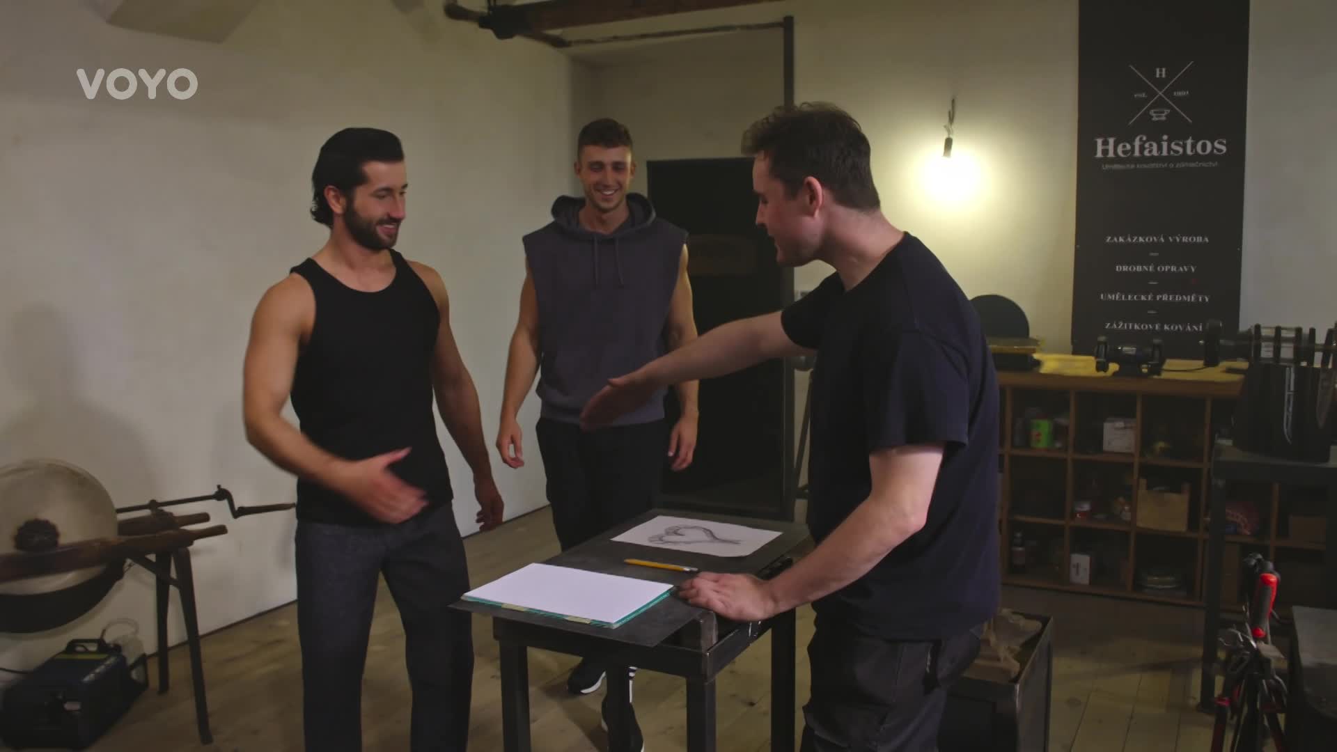 Tady bude horko: Fabio a Radek předvedli zručnost v kovárně