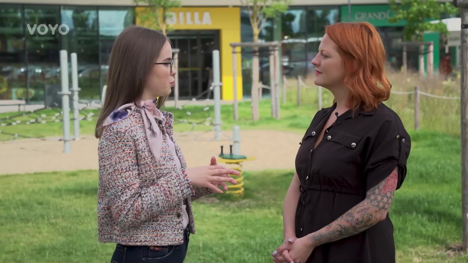 Ochutnali jste někdy kančí bobky? Sofie a Lea vám řeknou, kde je můžete koupit!