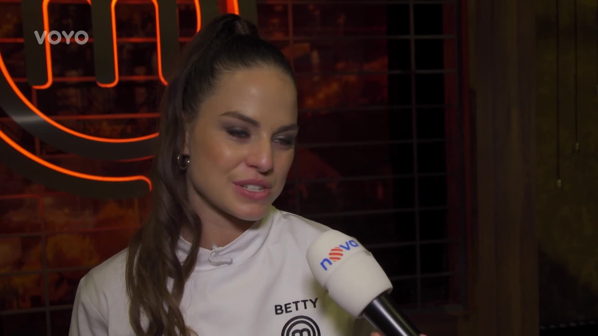 Pocit, že někam nepatříš. Jak Betty bojuje s vlastní psychikou?