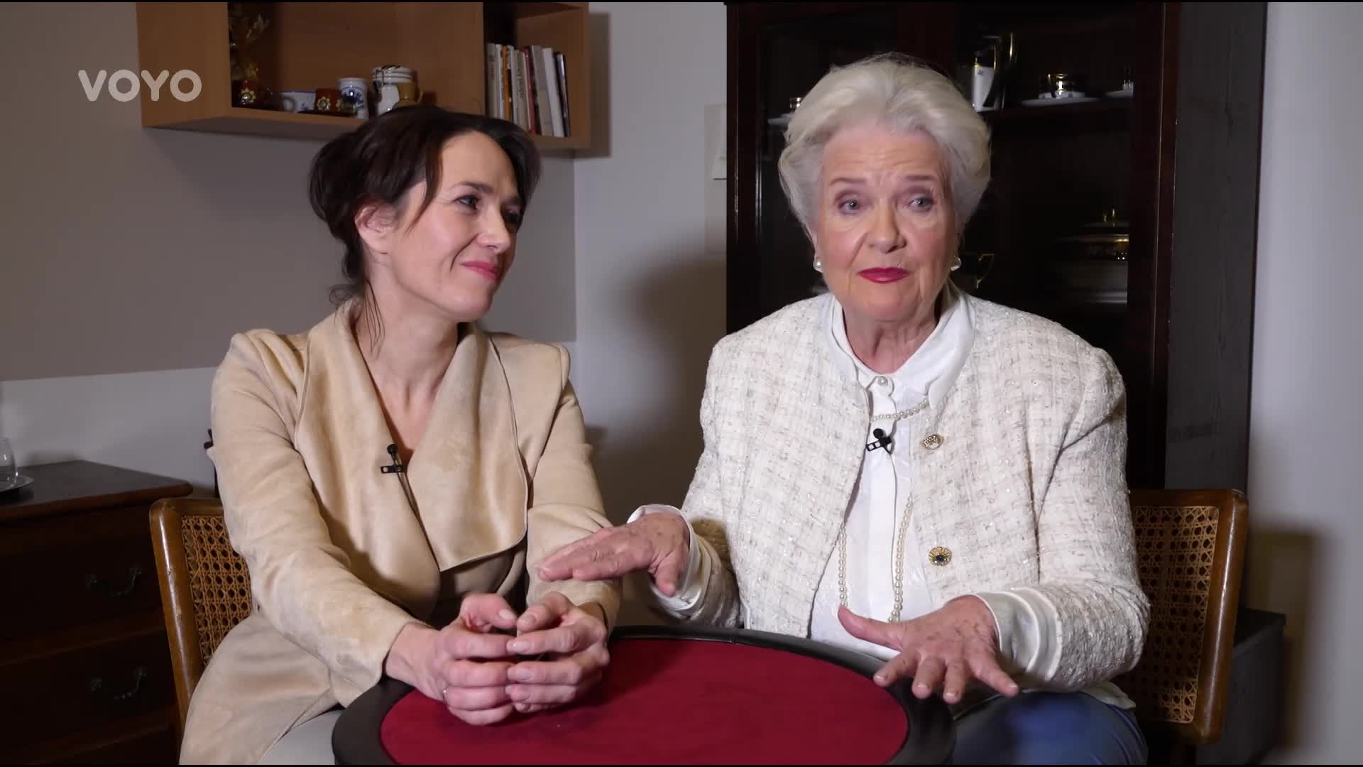 Divadelní Vánoce? Takhle probíhal Štědrý den u Carmen Mayerové a Terezy Kostkové