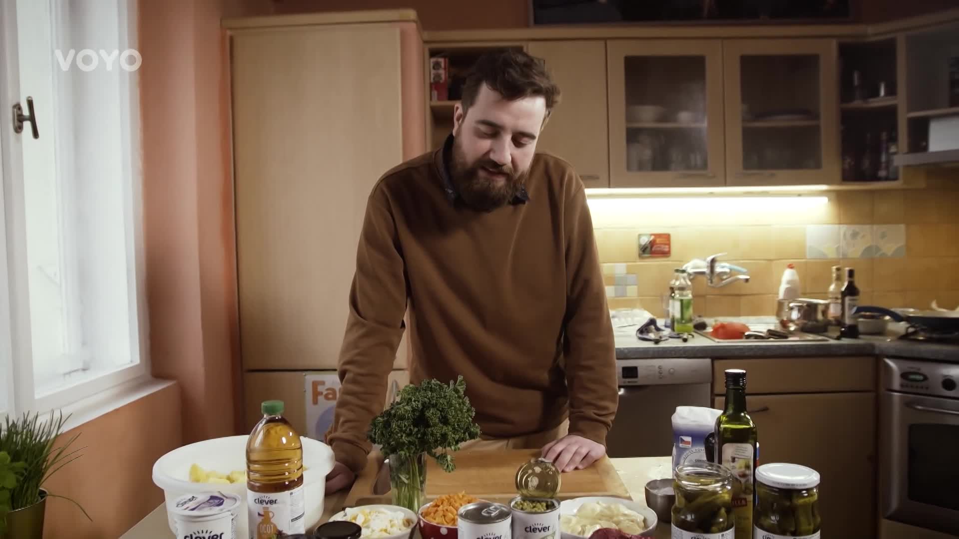 Zalít bramborový salát slivovicí? Soutěžící MasterChefa Kuba se toho nebojí!