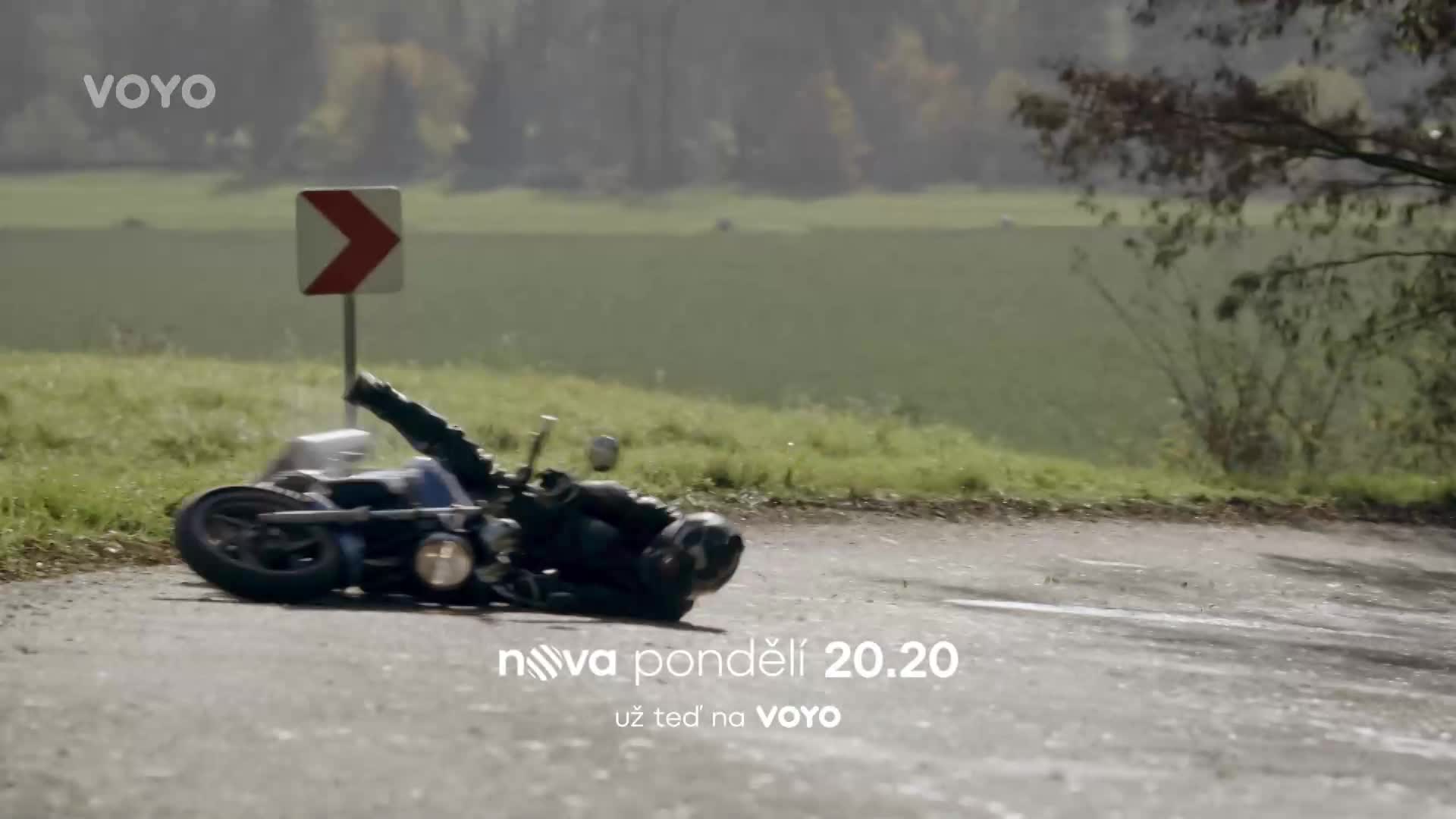 Neštěstí, nebo náhoda? Specialisté najdou u silnice mrtvého motorkáře