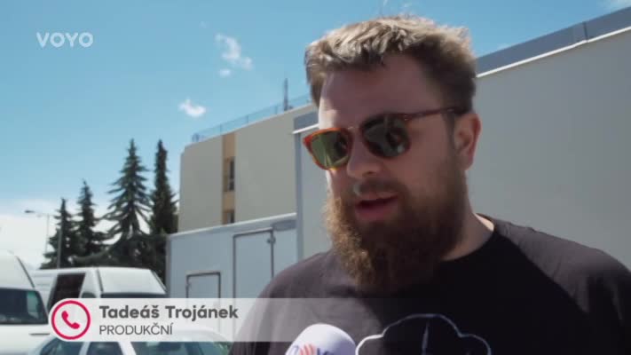 DÁMA A KRÁL: Hvězdy nového seriálu se rozpovídaly o svých rolích! Na co se můžete těšit?