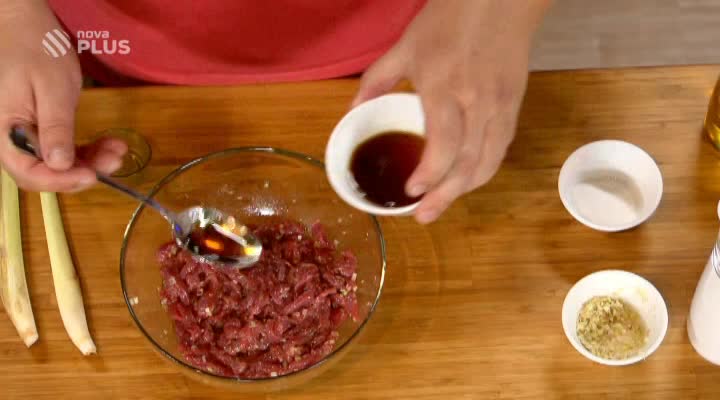 Tescoma s chutí: Smažené hovězí maso s nudlemi Bun Bo Nam Bo