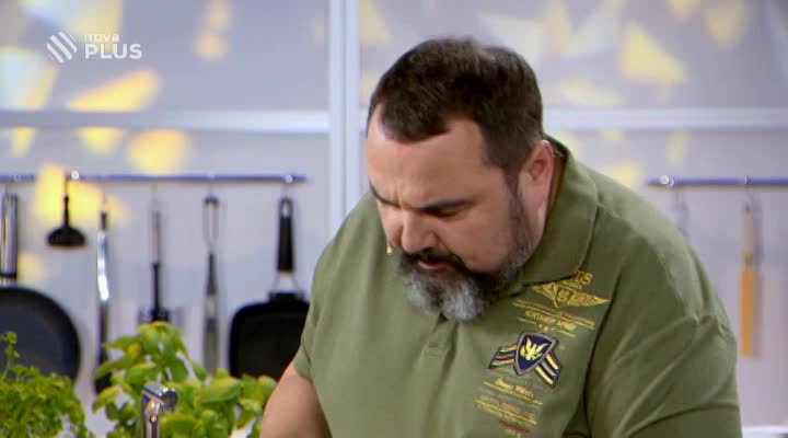 Tescoma s chutí: Kuřecí řízečky se slunečnicovým pestem a pečenou cuketou