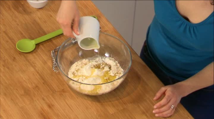 Tescoma s chutí: Ořechový quiche s pórkem a mladým špenátem