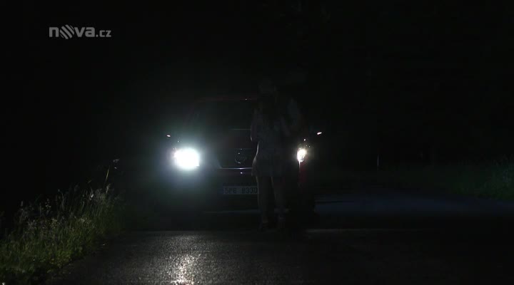 Policie Modrava: Stopařka unikla o vlásek smrti!