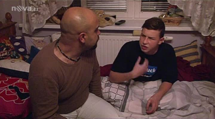 Konflikt ve Výměně: Nejsem gay! Rozeřve se syn a utíká z domu