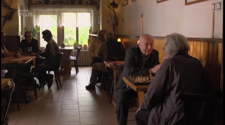 UKÁZKA: Podivný případ Jáji Krásného! Co bude u pana učitele vyšetřovat?