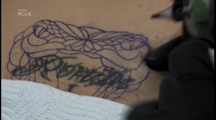Další rána pro Janina partnera! Co si Jana nechala vytetovat v náhradní rodině?