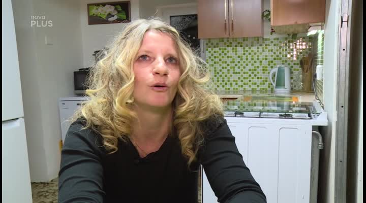 Co dělá Helena s toaletním papírem po Výměně? Do odpadkového koše v kuchyni ho už nehází!