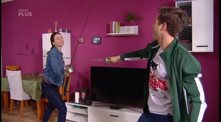 Exkluzivně z Ordinace: Kam až Jonáš s milenkou otce zajde? Do největších intimností. Žhavá ukázka