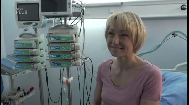 Svízel Andrey na smrtelné posteli: Problém s toaletou i ztráta dechu. Zato zákulisní pusa od Hanáka. A ta byla!