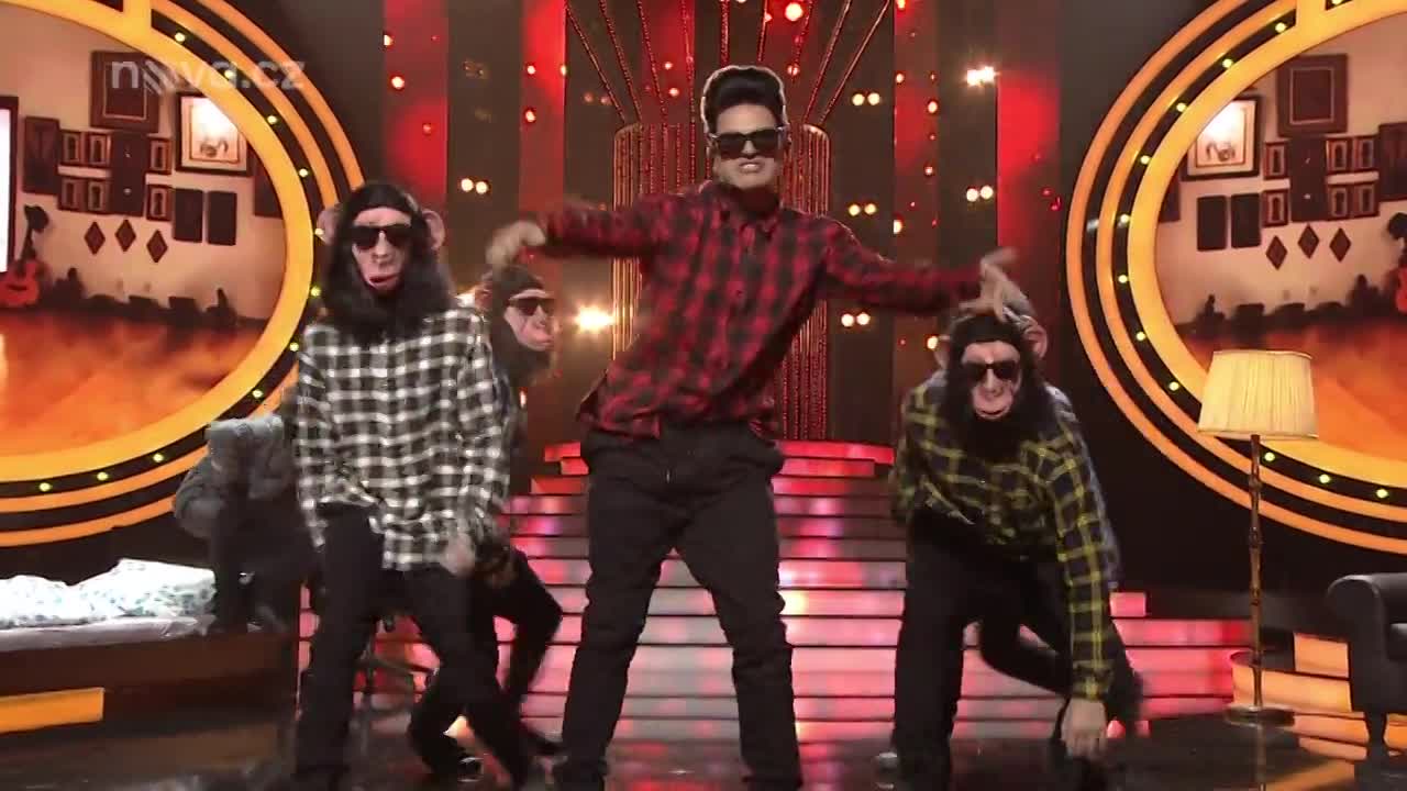 Ján Jackuliak jako Bruno Mars – The Lazy Song
