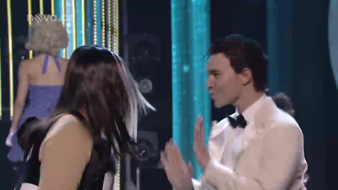 Debbi jako Hairspray – You Can´t Stop the Beat