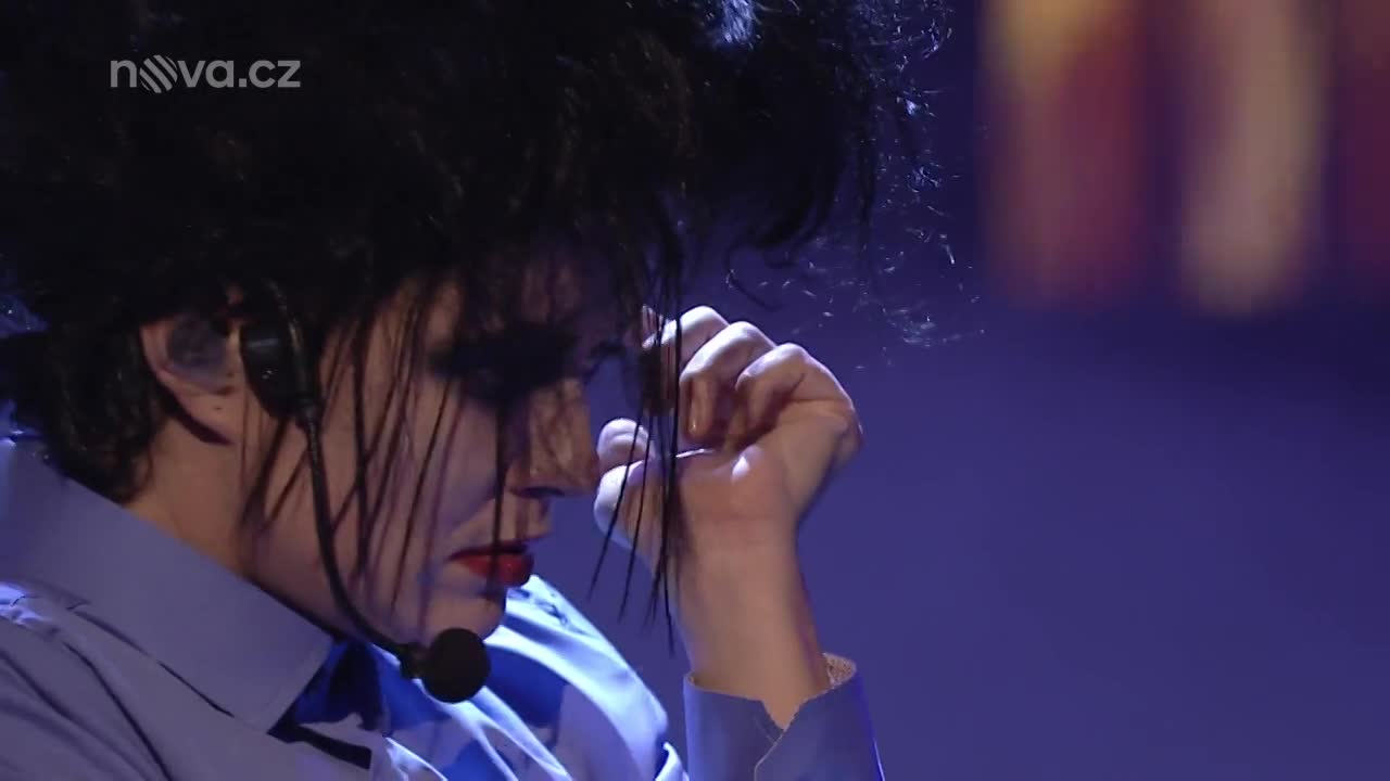 Zuzana Norisová jako The Cure – Lovesong