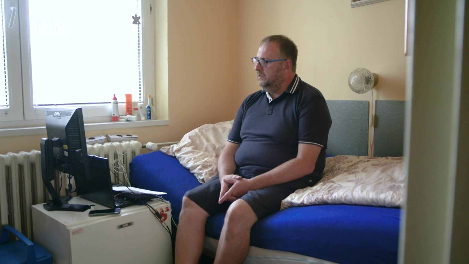 Martin byl gambler, zadlužil se a ztratil rodinu. Zaslouží si odpuštění od svých dcer?