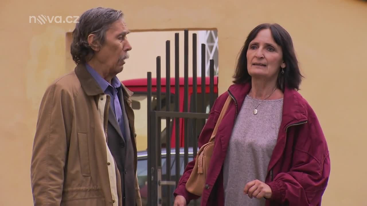 Vojtovi prarodiče se vybarvují. Co hrozí Vojtovi i Karle?
