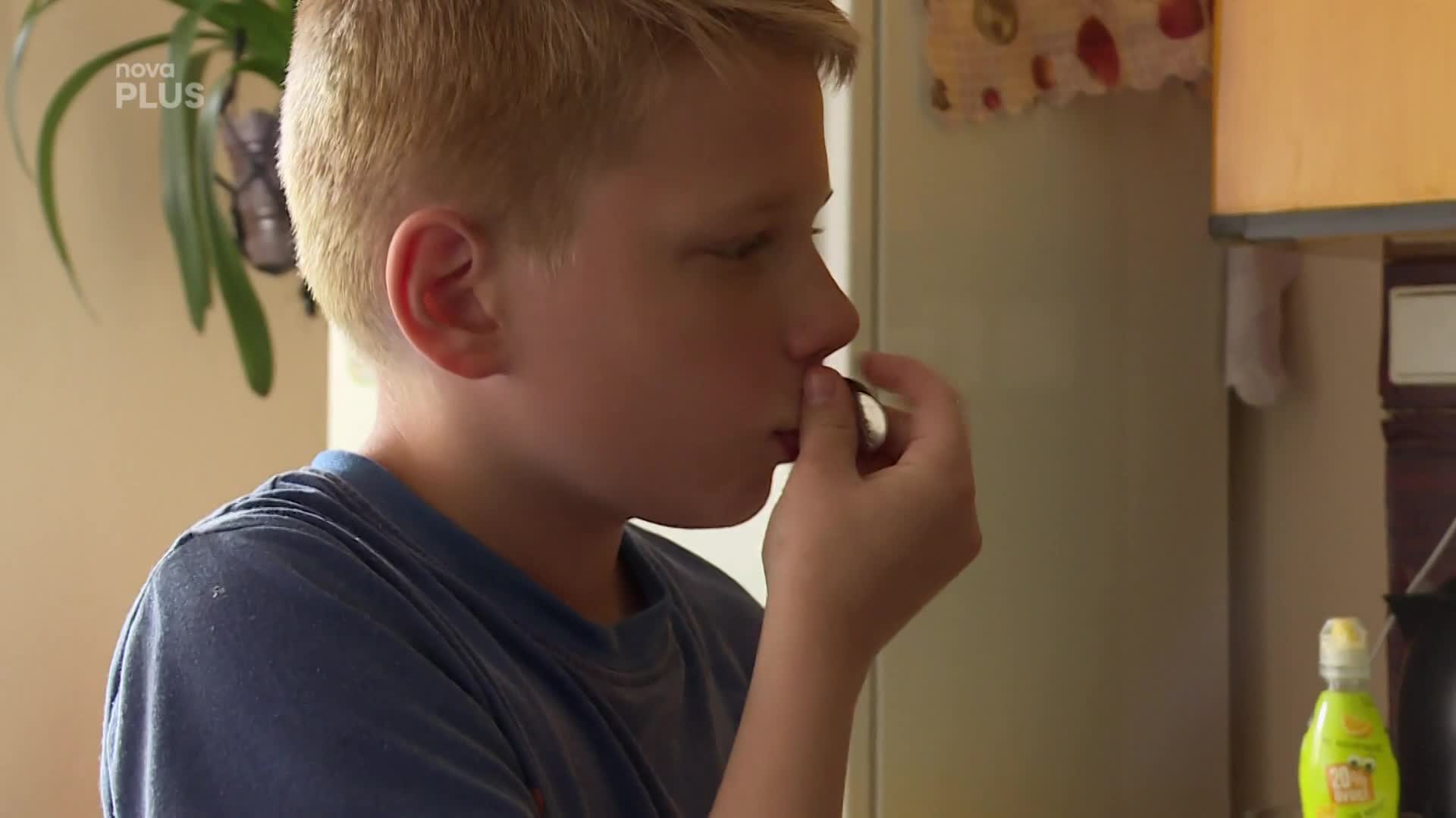 Vrchol neukázněnosti: Dítě z Výměny uhodí svou náhradní matku
