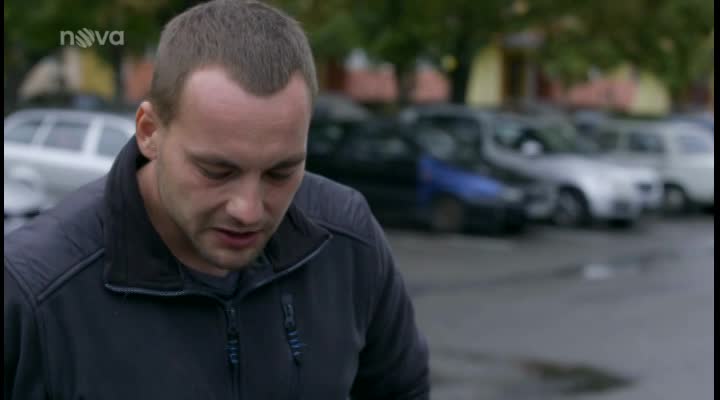 Práce v extrémních podmínkách: Utajený šéf zažije v kanálu krušné chvíle! VIDEO